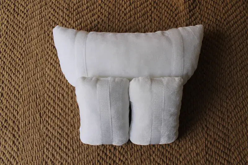 Newborn Photography Pillow Gray Velvet 3-Piece Set — feature 12