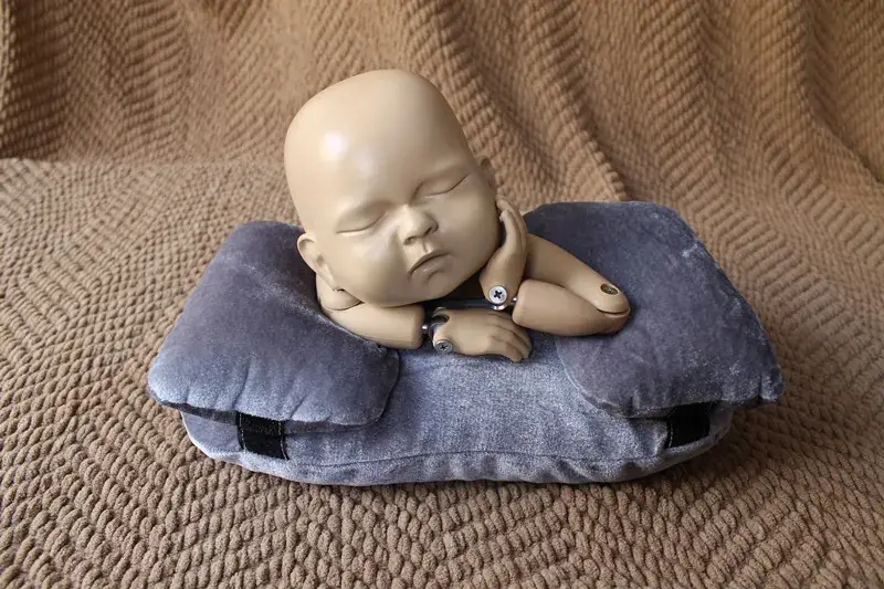 Newborn Photography Pillow Gray Velvet 3-Piece Set — feature 2