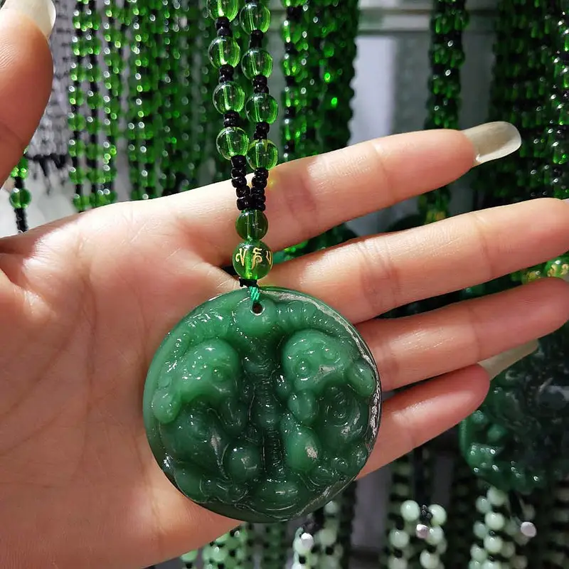 Green Imitation Guanyin Dragon Necklace for Women - Image 2