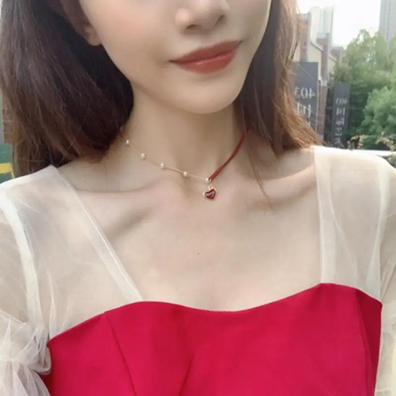 Heart Red Pearl Clavicle Necklace for Women