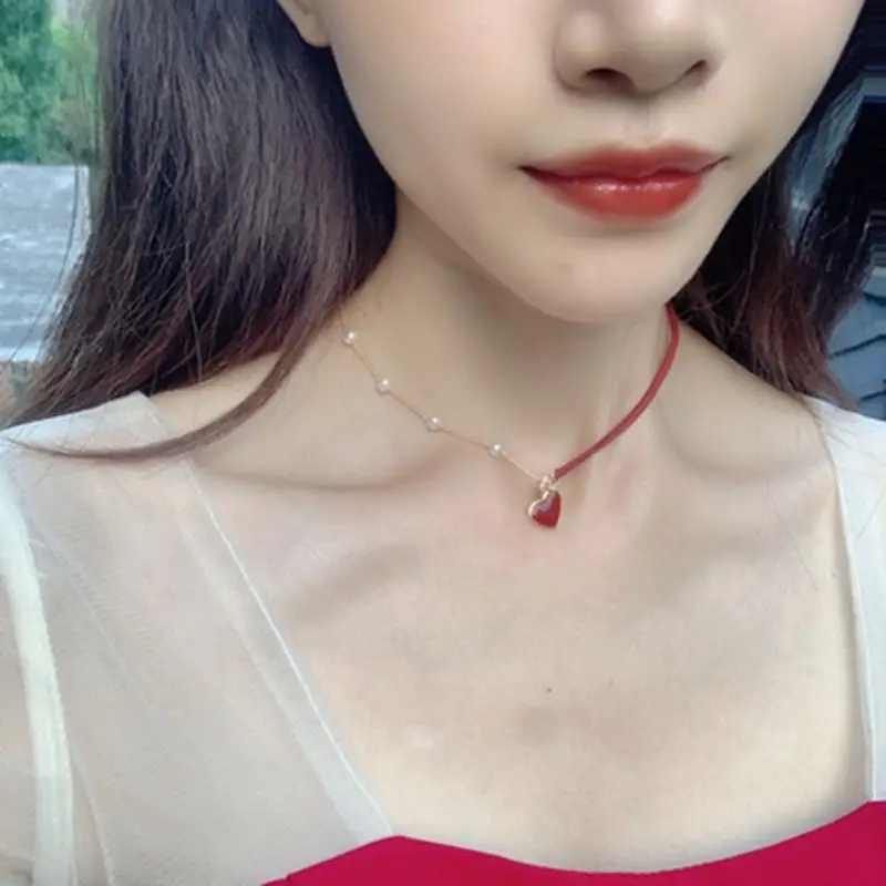 Heart Red Pearl Clavicle Necklace for Women