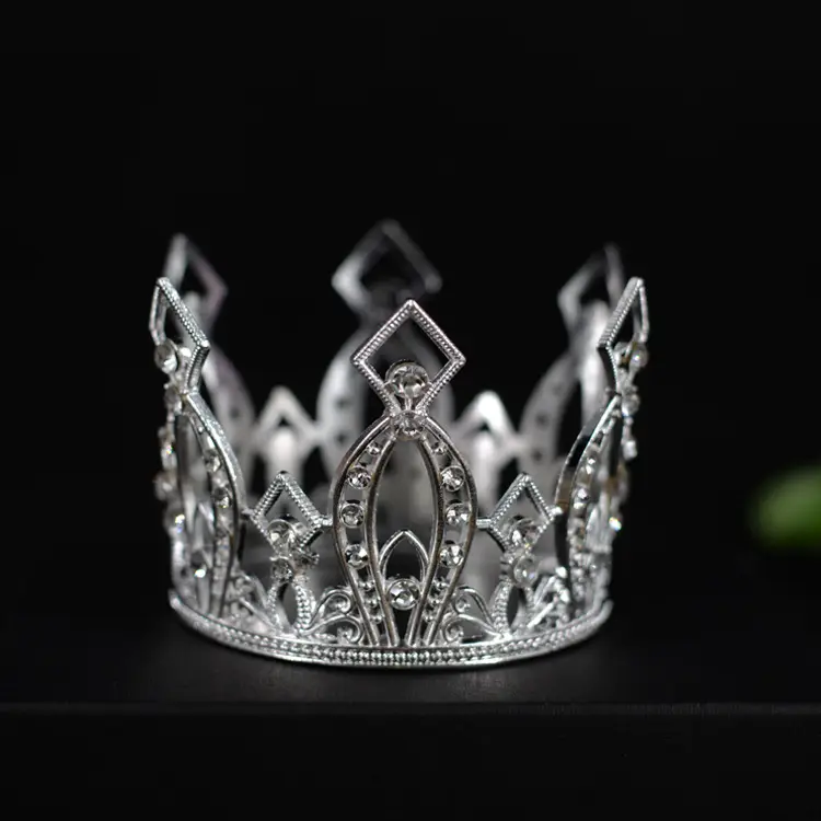 Korean Round Metal Crown for Bride Wedding Decoration - Image 4