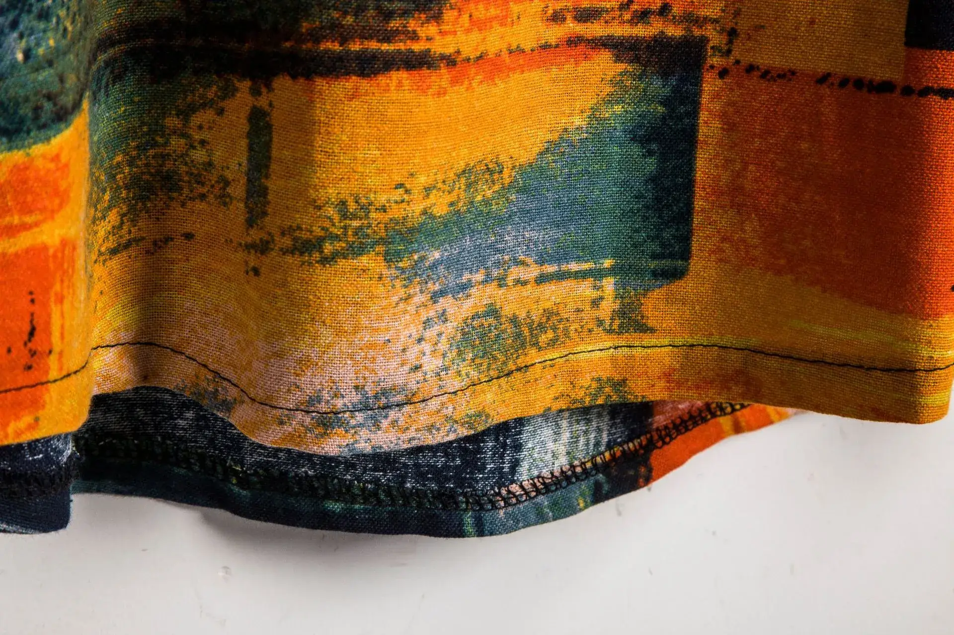 2019 Men's Abstract Print Linen Pullover Shirt - Image 3