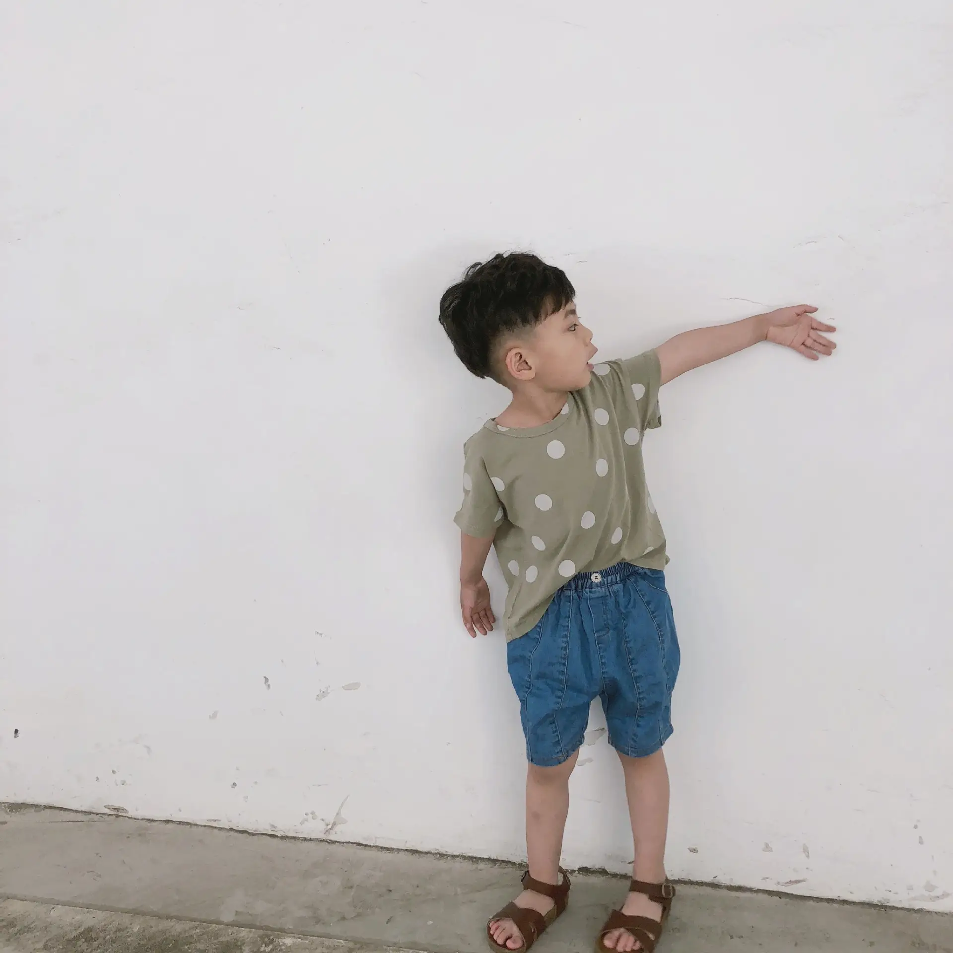 Kids Polka Dot Cotton T-Shirt Green Round Neck — feature 11