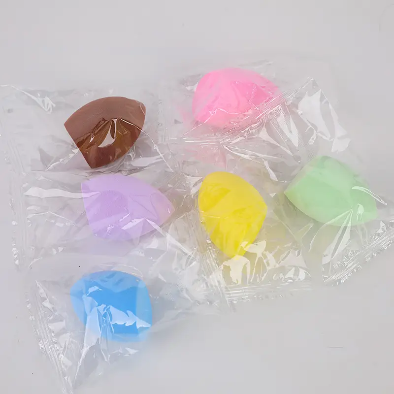 Maioli Water-Based Makeup Puff Pink Egg Shape
