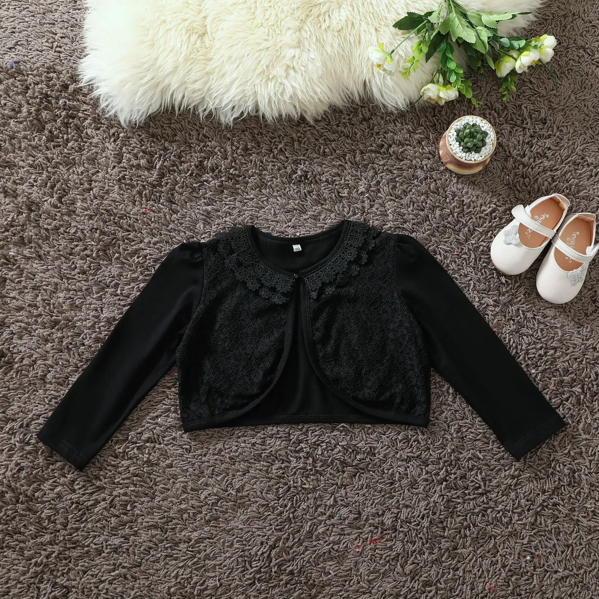 Pink Lace Short-Sleeved Sun-Protective Cardigan for Girls - Image 4