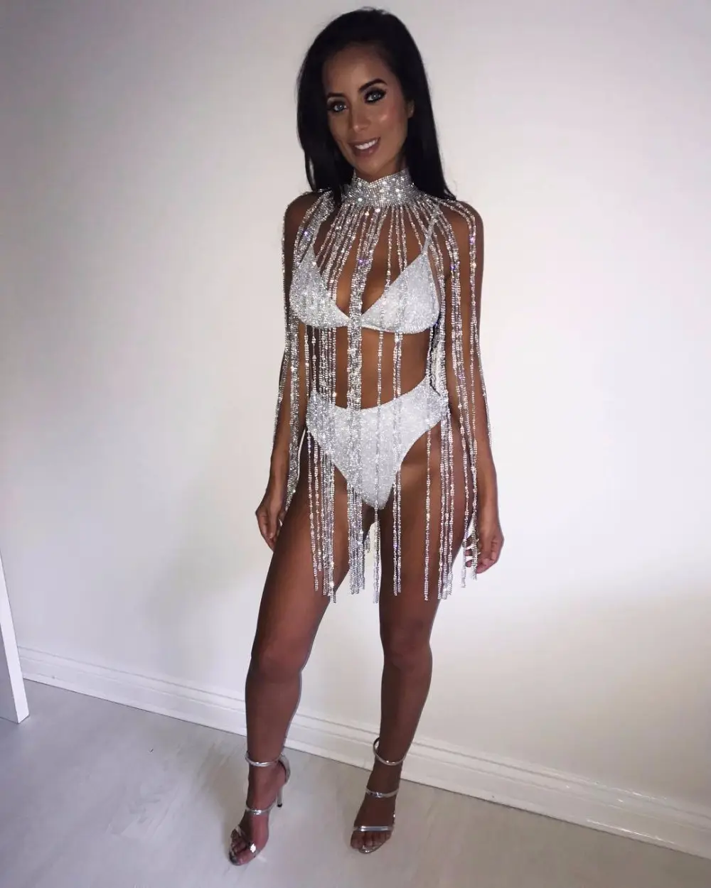 Black Crossbody Jewelry Waist Chain with Glowing Accents — feature 5