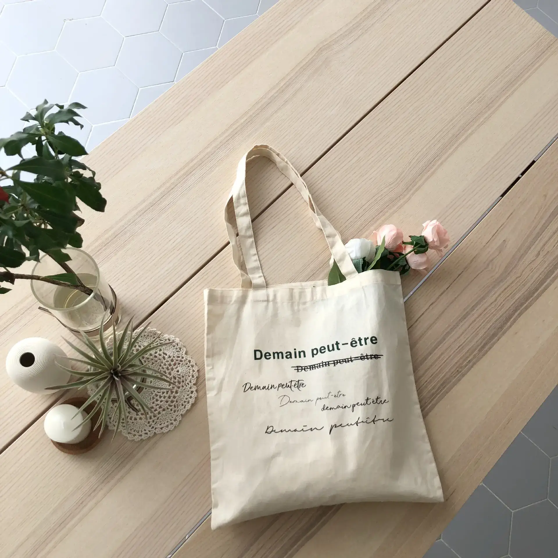 Elevate Your Everyday Style with This Premium Quality Canvas Shoulder Bag - Image 4
