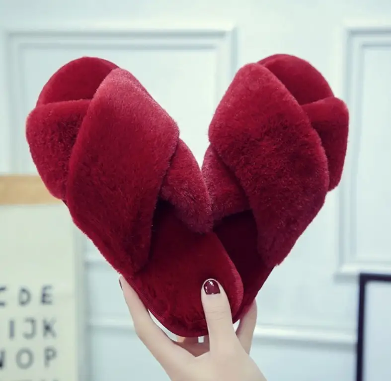 2026 Autumn and Winter New Style Furry Slippers for Women, Open-Toe Cotton Slippers, Cross-Strap Outdoor Wear, Large Size Women's Slippers, Slip-On Slippers