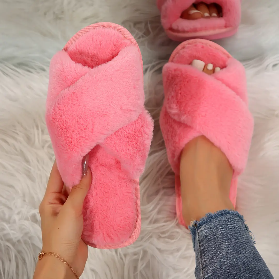 2026 Autumn and Winter New Style Furry Slippers for Women, Open-Toe Cotton Slippers, Cross-Strap Outdoor Wear, Large Size Women's Slippers, Slip-On Slippers
