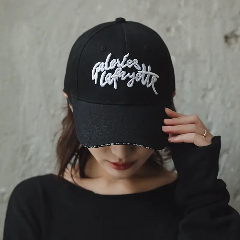 Mi Mi Same Style Black Embroidered Peaked Cap