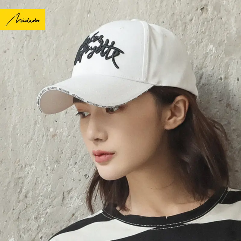 Mi Mi Same Style Black Embroidered Peaked Cap