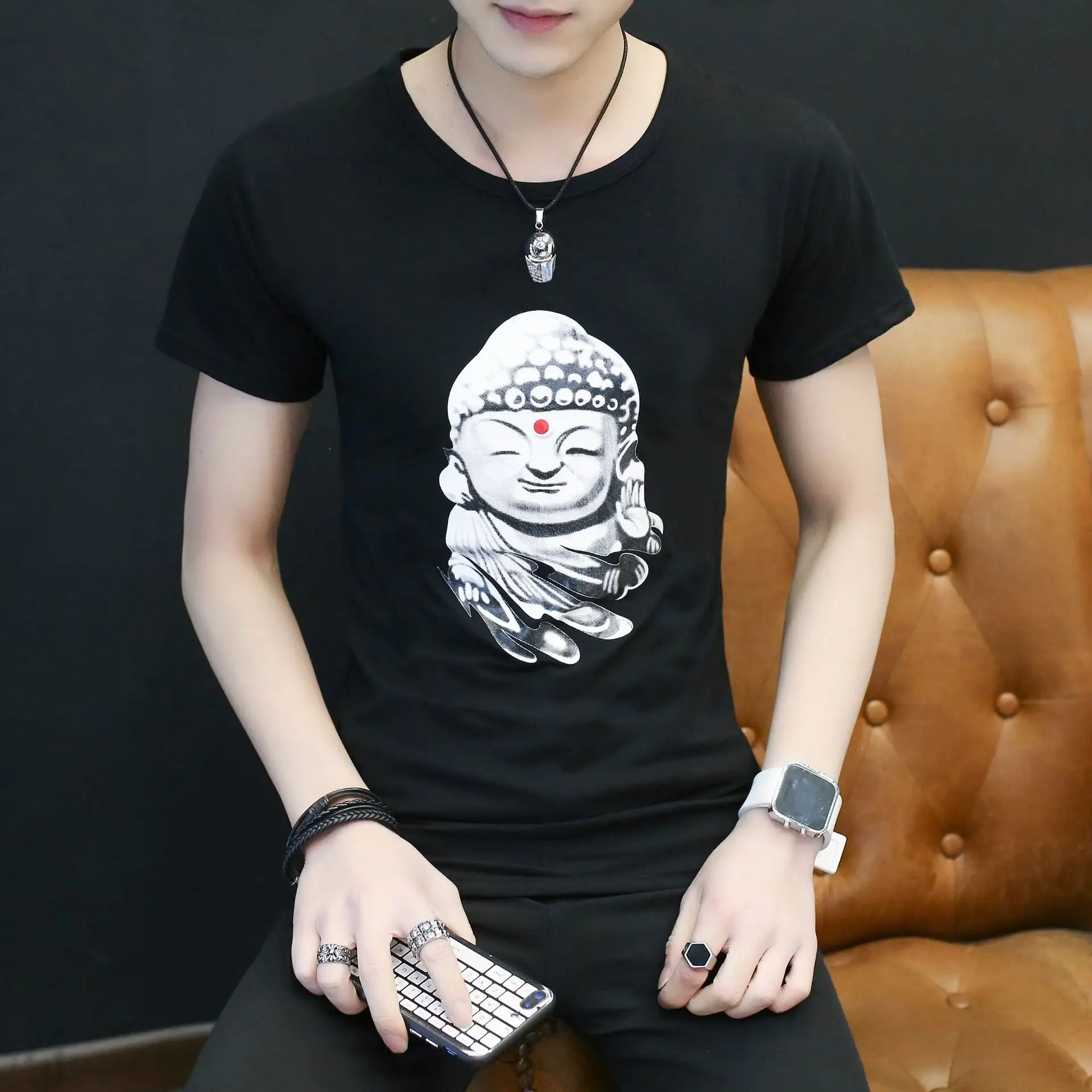 2017 Men White Graphic Short Sleeve T-shirt - Image 11