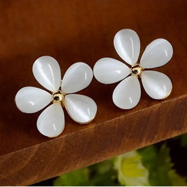 Korean Cat's Eye Flower Earrings Wholesale 5 Petal - Image 3