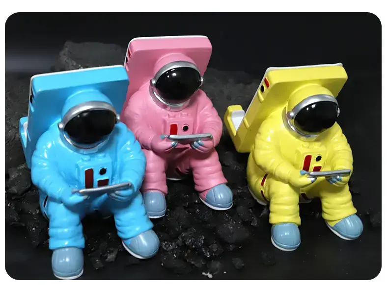 Resin Astronaut Mobile Phone Holder Blue — feature 9