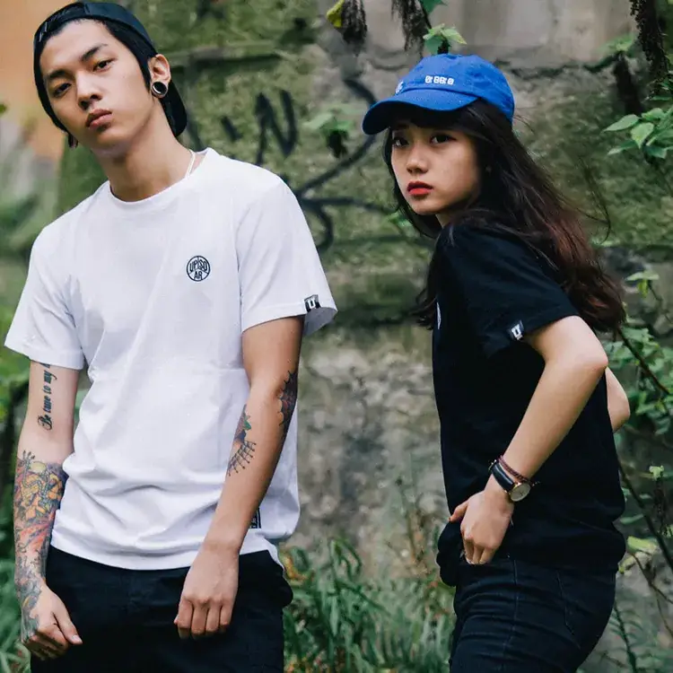 Men & Women Black White Street Fashion T-Shirt Set - Image 5