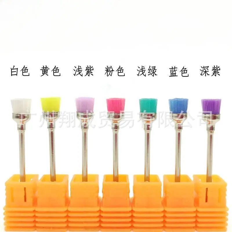 Nail Polish Cleaning Brush with Gap Cleaner — feature 1