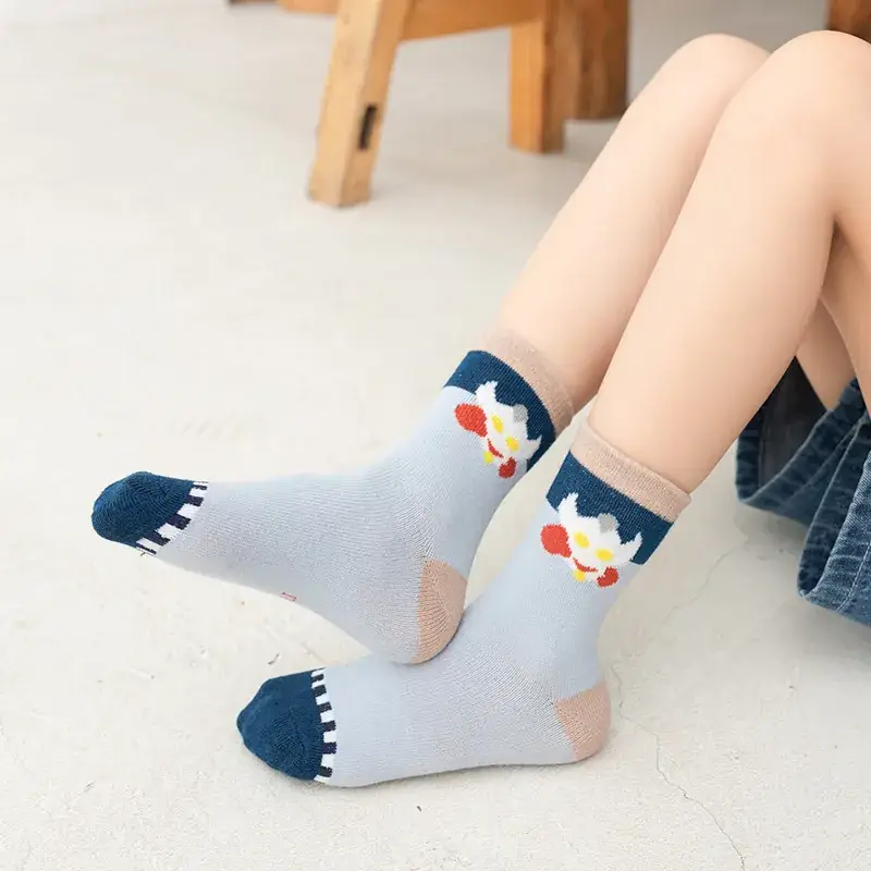 Spring & Autumn Kids Cotton Socks Pink Strawberry Heart Design
