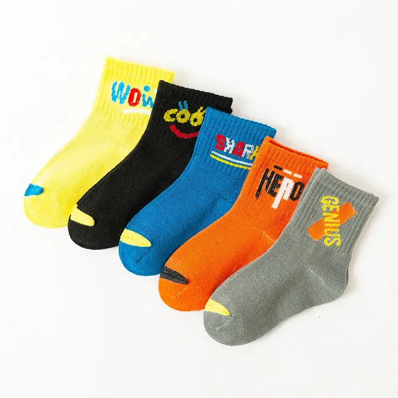 Spring & Autumn Kids Cotton Socks Pink Strawberry Heart Design