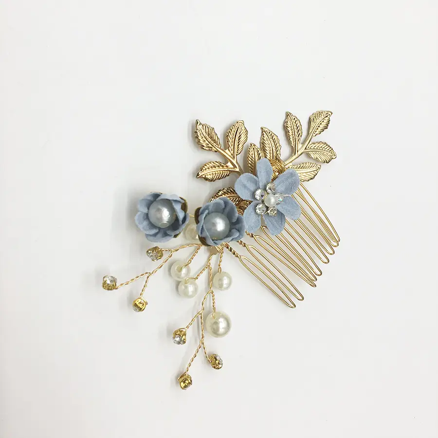 White Floral Hairpin with Pearl Accents for Weddings - Image 24