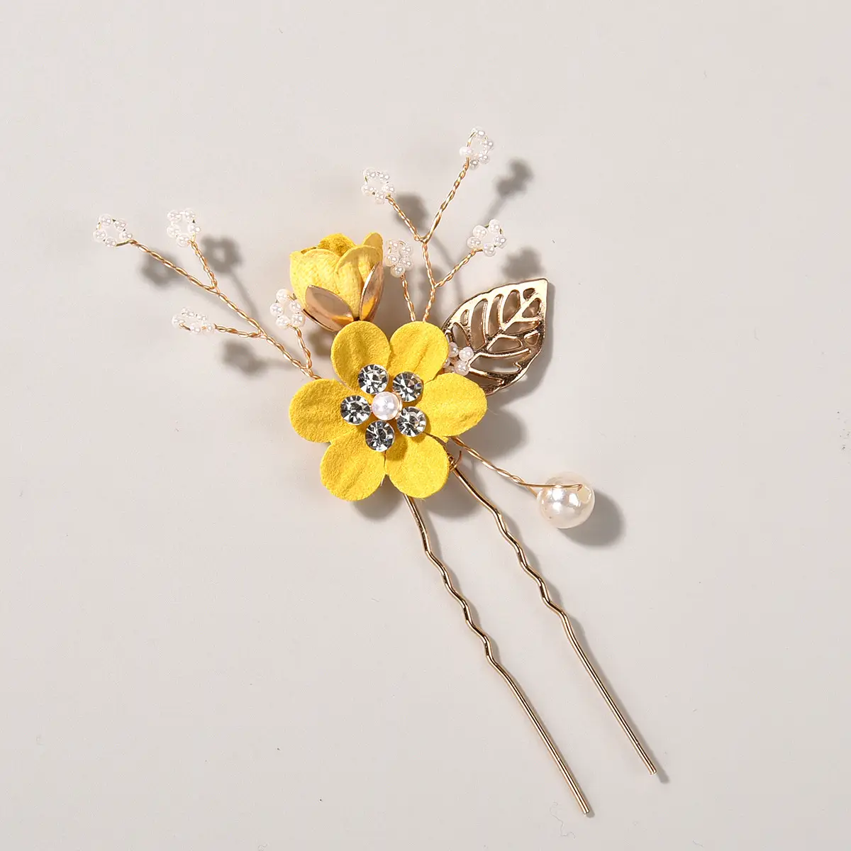 White Floral Hairpin with Pearl Accents for Weddings - Image 37