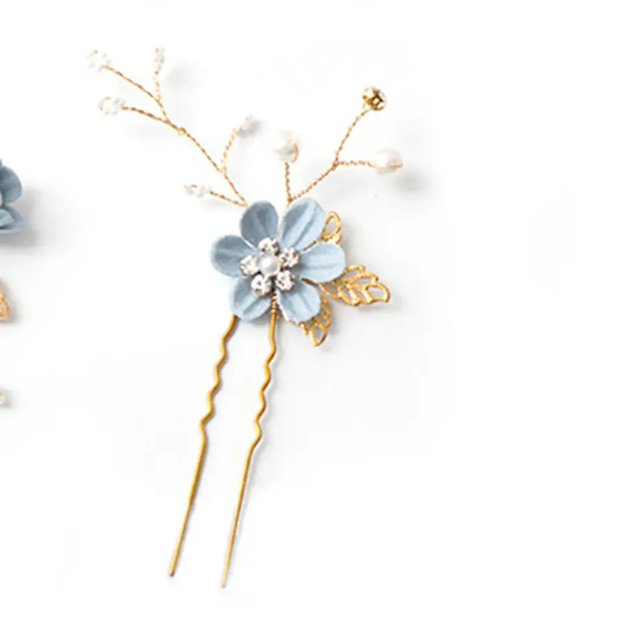 White Floral Hairpin with Pearl Accents for Weddings - Image 44