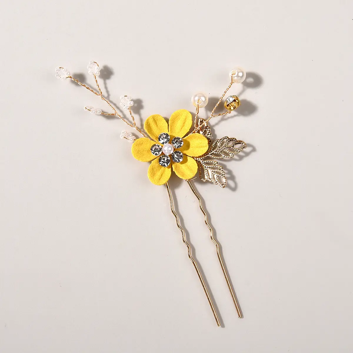 White Floral Hairpin with Pearl Accents for Weddings - Image 47