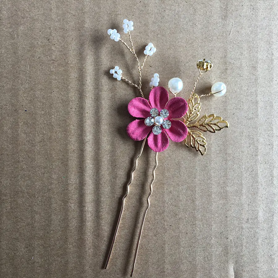 White Floral Hairpin with Pearl Accents for Weddings - Image 48
