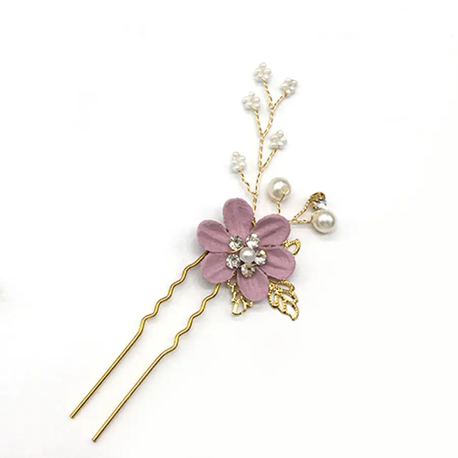 White Floral Hairpin with Pearl Accents for Weddings - Image 50