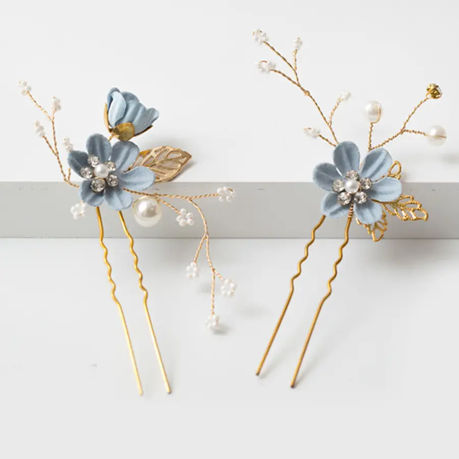 White Floral Hairpin with Pearl Accents for Weddings - Image 54