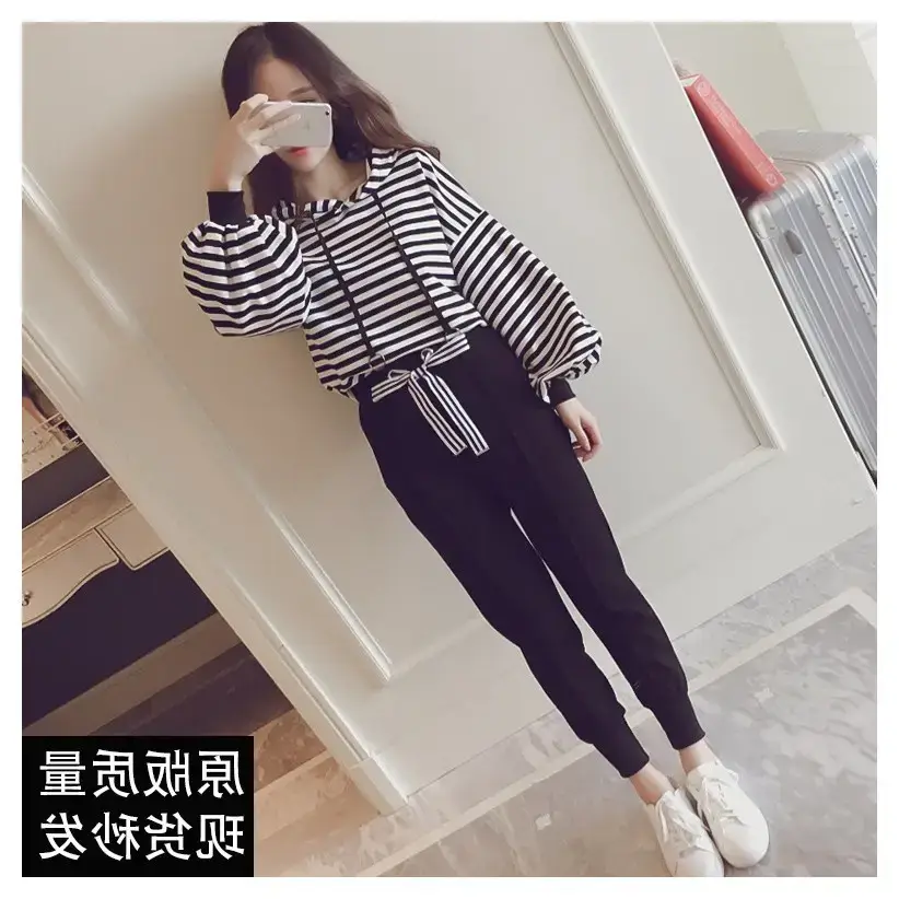 Women Long Sleeve Lace Top White Spinning — feature 3