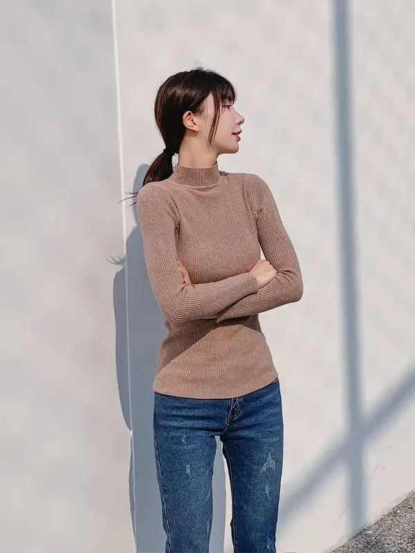 Women's White Knitted Mid-Collar Long Sleeve Shirt - Image 11