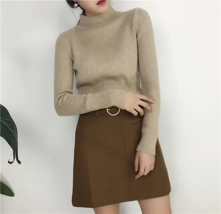 Women's Long Sleeve Solid Color Turtleneck Sweater — feature 11