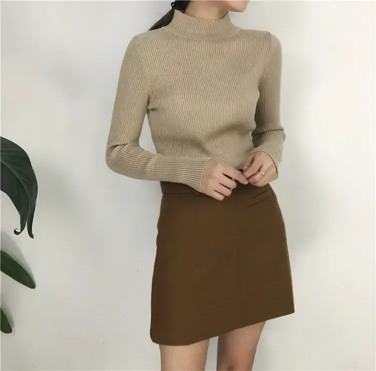 Women's Long Sleeve Solid Color Turtleneck Sweater — feature 12