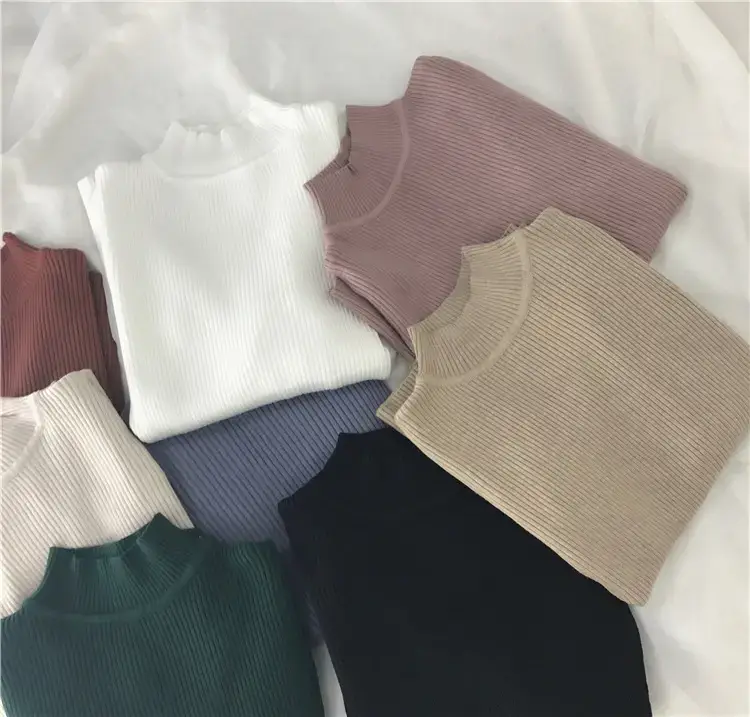 Women's Long Sleeve Solid Color Turtleneck Sweater — feature 5