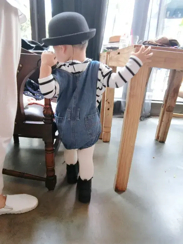 New Men's & Women's Baby Denim Pants Korean Kids All-match Strappers - Image 4