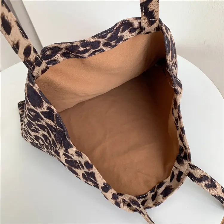 Leopard Print Large Women's Tote Bag — feature 5