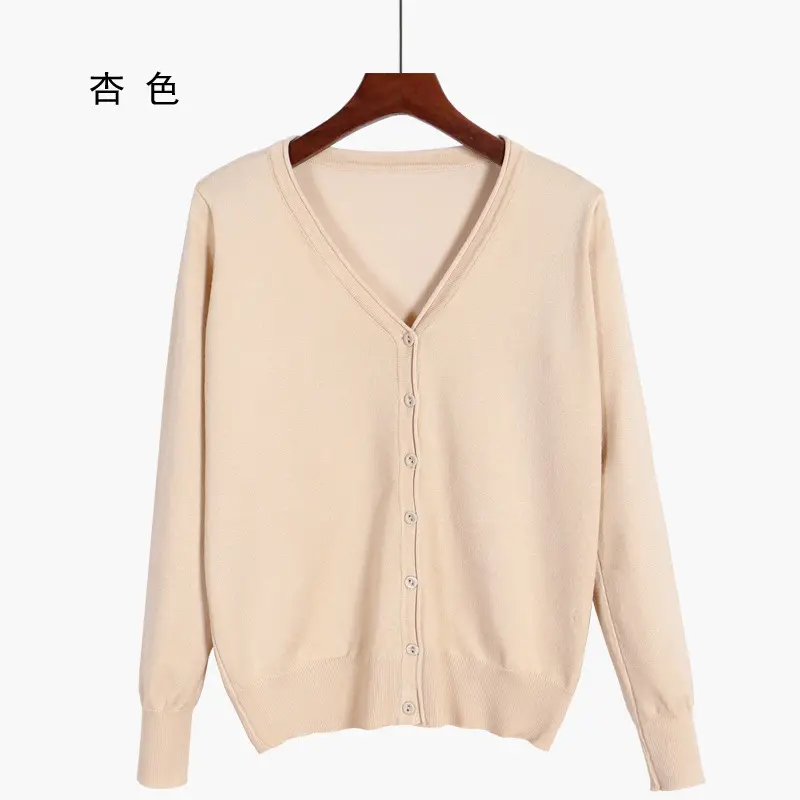 2022 V-Neck Mercerized Cotton Sweater Large Beige - Image 18
