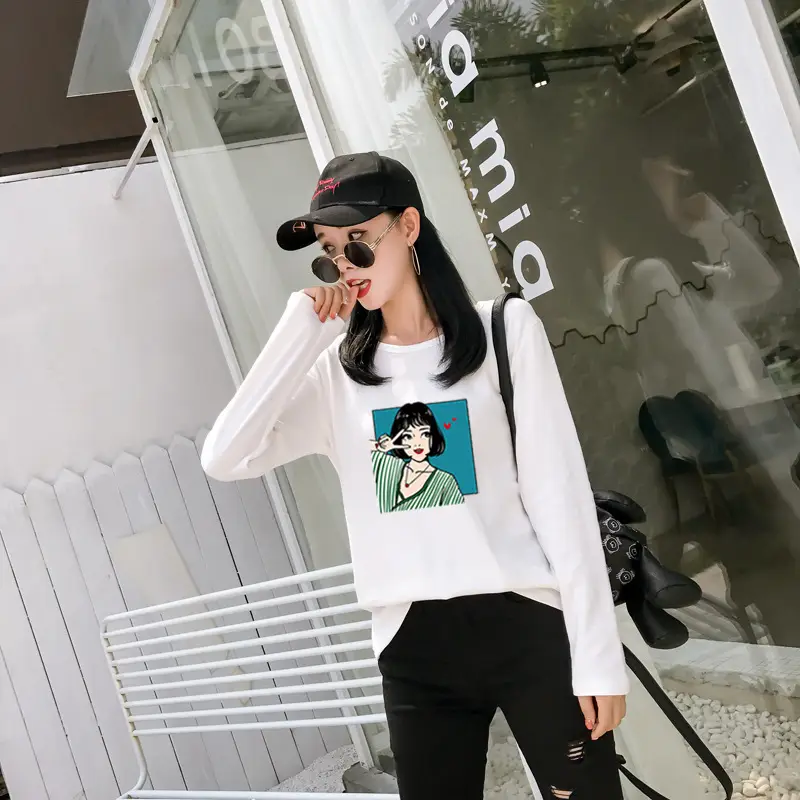 Women Long Sleeve Printed T-Shirt White Vintage Hong Kong Style — feature 2