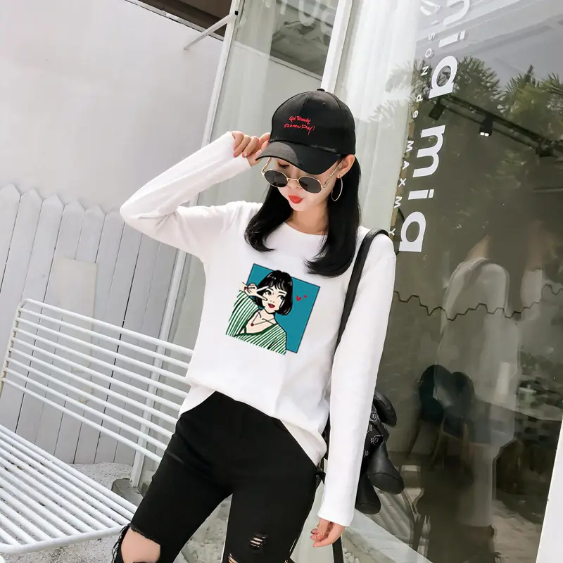 Women Long Sleeve Printed T-Shirt White Vintage Hong Kong Style — feature 3