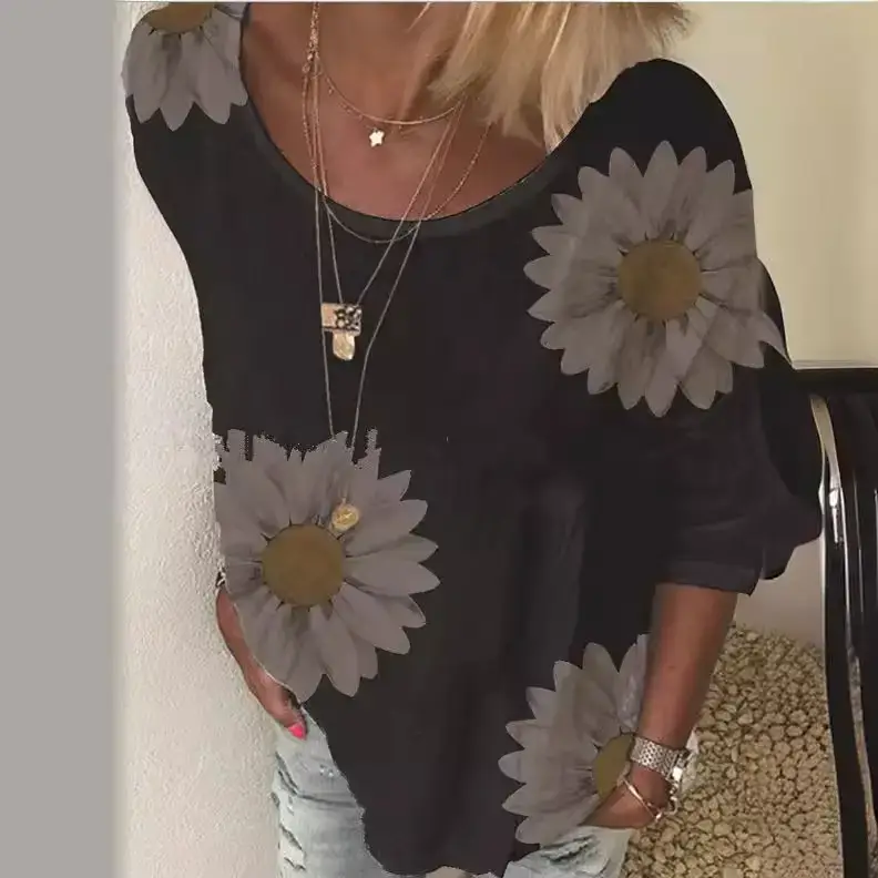 Summer 2024 Women's Chrysanthemum Printed T-Shirt - Image 8