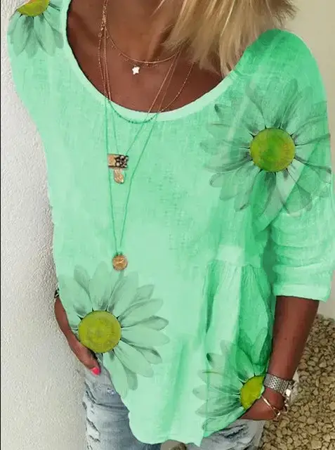 Summer 2024 Women's Chrysanthemum Printed T-Shirt - Image 2