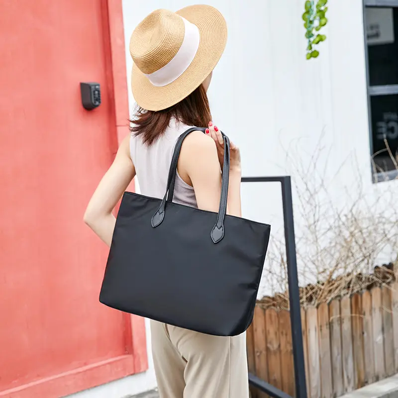 New Style Grey Shoulder Bag for Women 2024 - Image 2