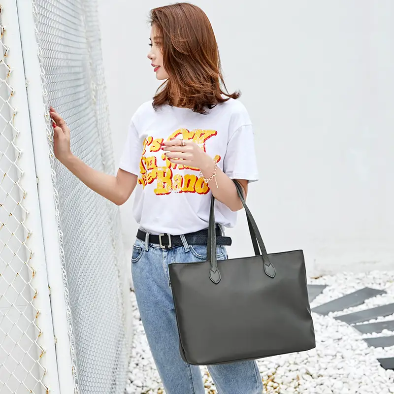 New Style Grey Shoulder Bag for Women 2024 - Image 3