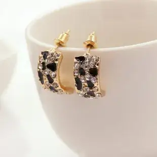 Silver White Bottom Flower Sapphire Earrings for Women — feature 4