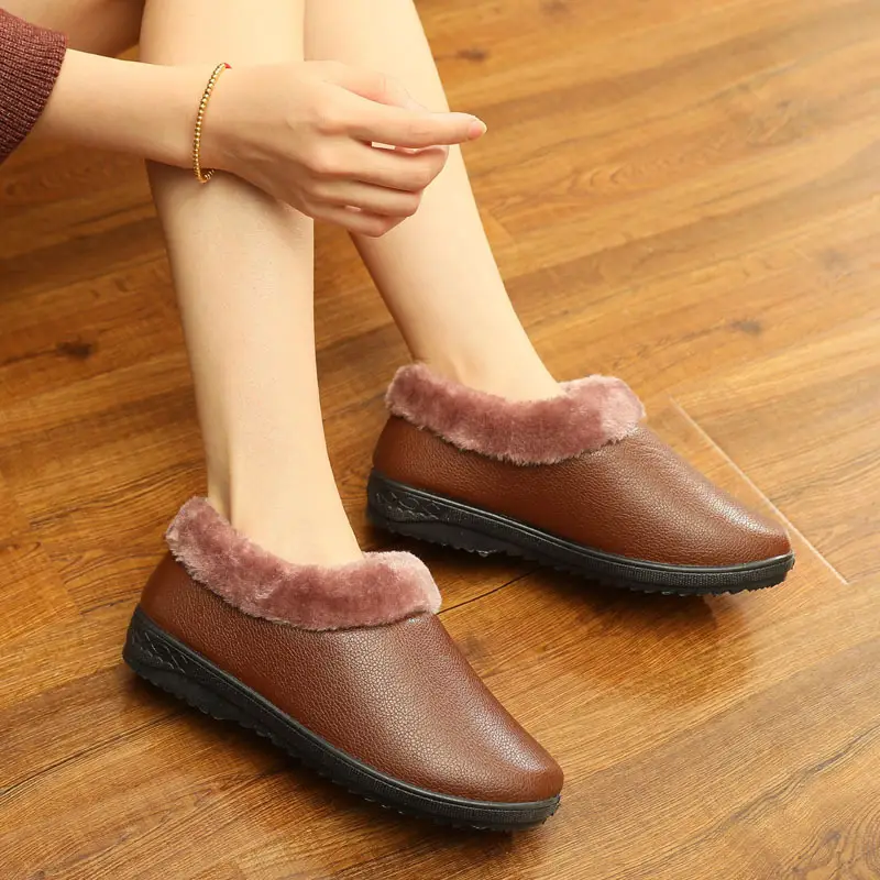 2025 Winter Women's Fleece Lined Slippers Black - Image 3