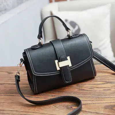 Women's Red Leather Crossbody Bag with Gold Clasp - Image 8