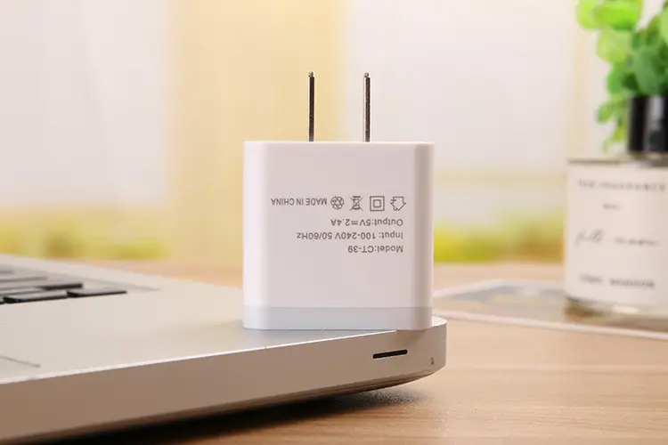 Pinjin 2.4A USB Charger for Tablets & Phones — feature 17