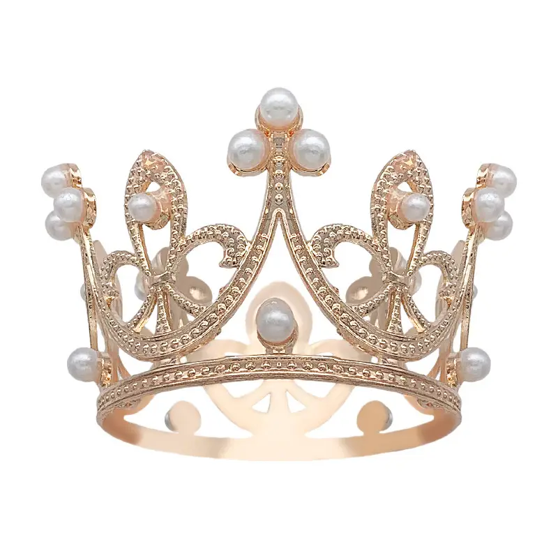 Silver Mini Crown Cake Decoration for Kids — feature 1