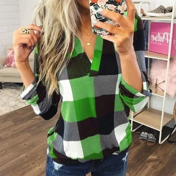 2023 Plaid V Neck Long Sleeve Tops for Women - Image 4